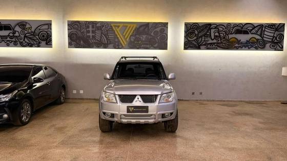 MITSUBISHI PAJERO TR4 2.0 4X4 16V 140CV FLEX 4P AUTOMÁTICO